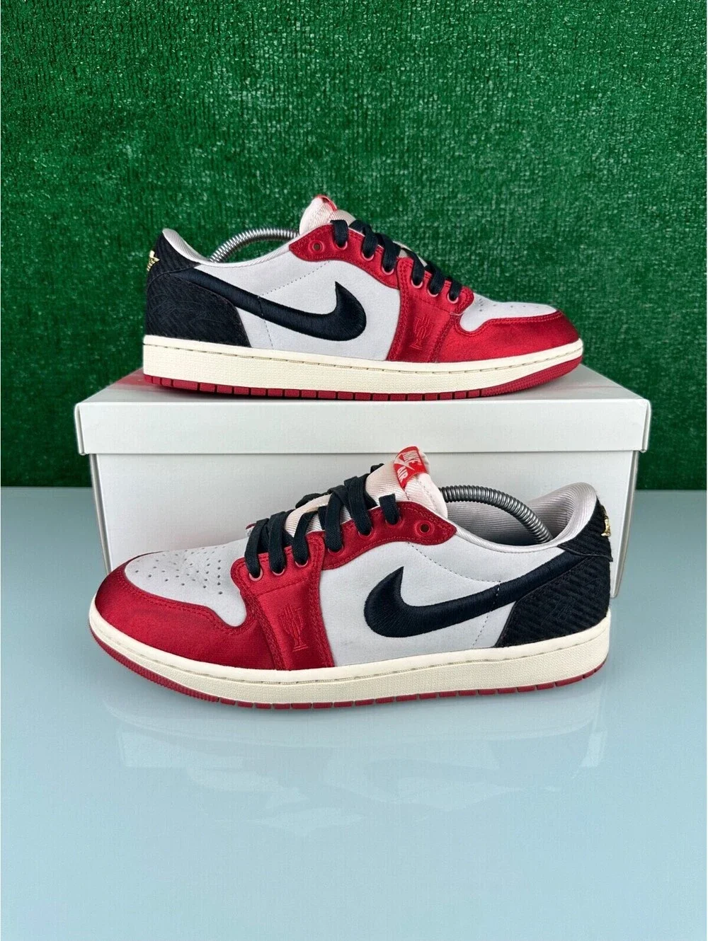 Trophy Room x Air Jordan 1 Retro OG SP Low Rookie Card Away